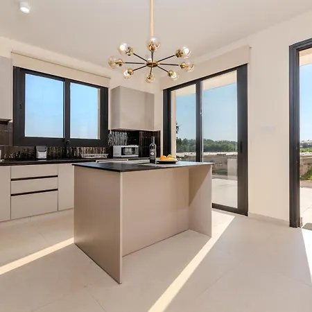 Quattro Rise Villa Paralimni